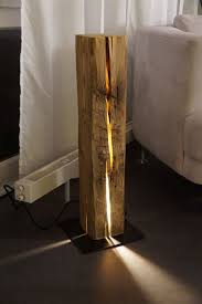 Standerlampe Holzdeko Lrhs Webseite Stehlampe Holz Holzleuchte Altholz Lampe