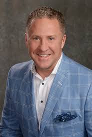 Daniel Cella's Instagram, Twitter & Facebook