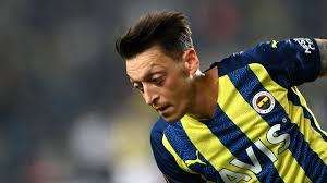 Live matches, stats, standings, teams, players, interviews, . Angry Ozil Kicks Water Bottles In Anger After Fenerbahce Substitution In Europa League Draw Goal Com