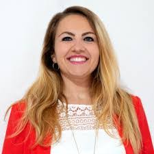 Julie Grajeda's Instagram, Twitter & Facebook