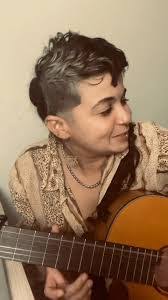 Lizbeth Roman's Instagram, Twitter & Facebook