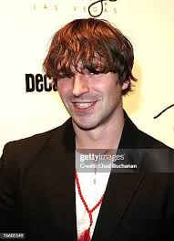 24 Photos & High Res Pictures