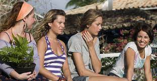 On the road, they meet estrella (débora lamm), a hippie that wants a hide to try to find her unknown. Muita Calma Nessa Hora 2010 Imdb