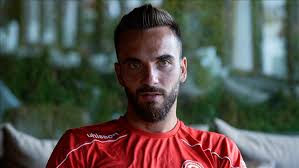 Der stürmer steht bei beşiktaş i̇stanbul unter vertrag. Fortuna Dusseldorf Ta Oynayan Milli Futbolcu Kenan Karaman In Kovid 19 Testi Pozitif Cikti