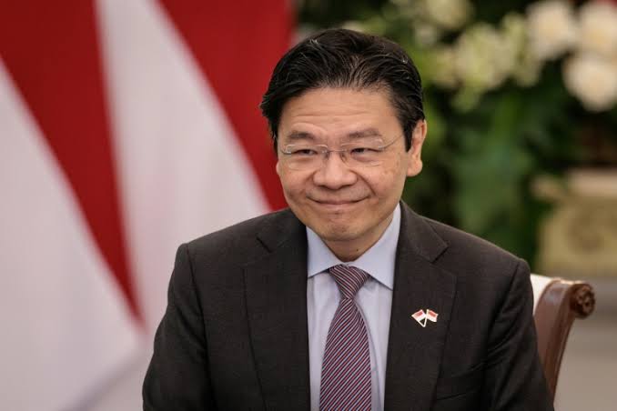 Singaporeans Divided Over Major Pay Raises for Political Leaders