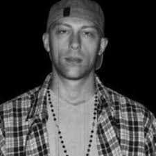 Ryan Harshbarger: Actor, screenwriter and scri…