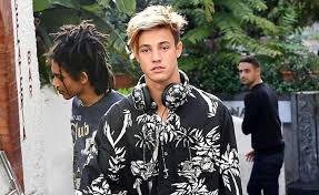 View yourself with cameron dallas hairstyles. Cameron Dallas Wipes Social Media Channels To Make Way For New Music Film Tubefilter