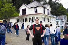 A view of the goonies house back when you could walk up to see it. The Goonies House By Astoriagoonie On Deviantart