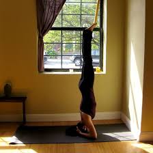 Want To Stand On Your Head A Yoga Sequence To Get You There Headstand Yoga Headstand Yoga Sequences