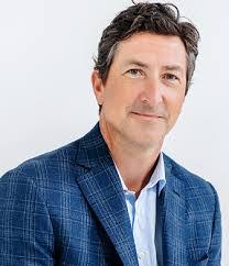 Robert Heimann's Instagram, Twitter & Facebook