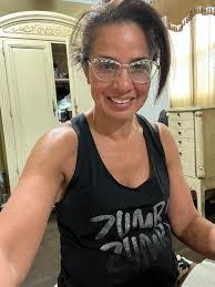 Christi Bates's Instagram, Twitter & Facebook