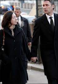 A son, axel stoltenberg (born 1989) who is studying chinese at the shanghai jiaotong university and daughter anne catharina stoltenberg (born 1992) who is a part of smerz, a pop music duo signed to xl recordings. Stoltenberg Alle Sitter Igjen Med Folelsen Av A Ha Mistet Noe Naert Vg