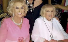 Mientras el músico y la pequeña miraban un video infantil, barby silenzi grababa el momento especial de padre e hija. Susana Revelo La Reaccion De Mirtha Legrand Al Enterarse De La Muerte De Su Hermana Tvshow 02 05 2020 El Pais Uruguay