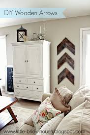 Reclaimed wood shouldn´t be confused with salvaged wood. 14 Rustic Barn Wood Projects Restoring The Oomph Factor Of Old Pieces Of Wood