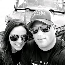 Danielle Bourassa (@Danid0213)