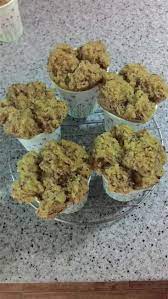 Perbedaan kandungan kimia antara baking soda dan baking powder ini kemudian mempengaruhi spesifikasi penggunaan kedua bahan pengembang tersebut terhadap kue yang. Perbedaan Bolu Pisang Dengan Soda Kue Dan Baking Powder 4 Resep Bolu Pisang Kukus Yang Simple Dan Lezat Baking Soda Dan Baking Powder