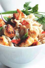 Pad Thai With Quorn Meatless Pieces Recipe Quorn Recipes Quorn Vegetarian Pad Thai