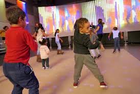 Things To Do On New Year S Eve With Connecticut Kids Mommy Poppins Things To Do With Kids Keeping Kids Busy New Years Eve Business For Kids
