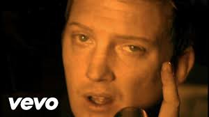 Queen Of The Stone Age Make It Wit Chu Queens Of The Stone Age Make It Wit Chu Queens Of The Stone Age Rock Wedding Songs Rock Songs