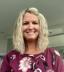 I took the plunge! Here's the before and after. What do you think? 🙂😍