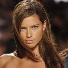 Pictures Of Celebrities With Medium Brown Hair Color Adriana Lima Without Makeup Medium Brown Hair Adriana Lima Hair