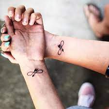 Entwining one's pinky finger with a friend's is viewed as the ultimate commitment among friends. 101 Matching Best Friend Tattoos Cute Best Friend Tattoo Ideas 2021