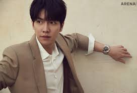 Born on january 13, 1987, he was first scouted by singer lee sun hee and debuted as a singer at the age of 17. Magazine Everything Lee Seung Gi