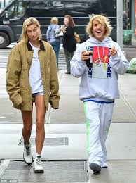 Justin bieber and hailey baldwin's recent trip to las vegas has been an interesting one, as the couple went to a nightclub with their friends, including kendall jenner. Pin On Celebs And Coffee