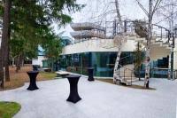 Chic rooms, some with club lounge access included, espresso machines in the room and a great balcony view towards the garden. Crowne Plaza Bucharest An Ihg Hotel Bucharest Updated 2021 Prices