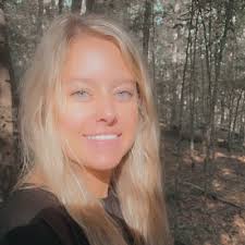 Mikala Ozbirn (@mikaleighann)