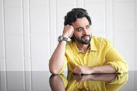 Actor jackky bhagnani, who has turned producer with sarbjit jackky's sister deepshika deshmukh has also been credited as a producer on the film, along with their father vashu bhagnani. Jackky Bhagnani Phone Number Contact Address House Address Email Id