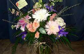 Zip codes in the city: Jolie Fleur Florist 148 W Main St New Iberia La 70560 Yp Com