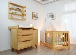Dein baby wird nicht immer beim wickeln so ruhig liegen bleiben wie am anfang. Babybett Wickel Wiege Kinderzimmer Robinkruso Mannheim