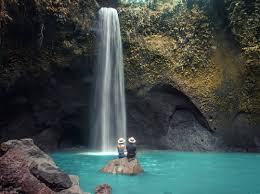 Air Terjun Tibumana Adalah Air Terjun Kembar Dengan 2 Aliran Air Yang Berdampingan Namun Ketika Air Sungai Di Atasnya Kecil Hanya Ad Waterfall Instagram Water