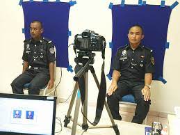 Unit polis bantuan (pb) ditubuhkan pada tahun 1948 semasa negara menghadapi zaman darurat. Proses Membuat Kad Maktab Teknik Pdrm Bakri Muar Johor Facebook