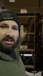 What’s a feed truck, and how does it work?