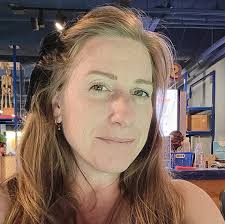 What are reliable pool maintenance companies in Pensacola?