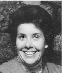 Jeanette Hopper's Instagram, Twitter & Facebook