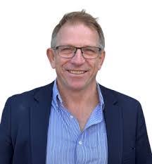 Iris Benjamin's Instagram, Twitter & Facebook