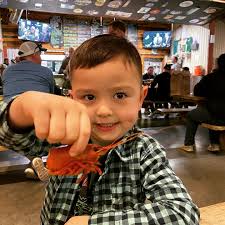 Welcome to Texas” said the picnic table neighbors as they watched Yi Rong  and I try our first batch of boiled crawfish. I'm grateful we got to spend  time with Franklin, Kelly,