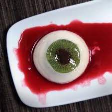 Demoniaques Et Diaboliques 12 Idees De Recettes Creatives Pour Halloween Cuisine Halloween Repas Halloween Facile Plat Halloween