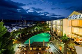 Protea Hotel Knysna Quays South Africa Booking Com Hotel Knysna South Africa