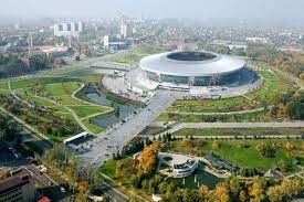 On 13 february, shakhtar donetsk's game away to kolos kovalivka was postponed due to bad weather, and moved to the valeriy lobanovskyi dynamo stadium in kyiv to be played on 14 february. Stadionpark Donbassarena Donetsk Ukraine Fagus Seelemann Landschaftsarchitekten