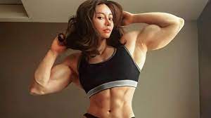 YUAN HERONG, FEMALE BODYBUILDING, IFBB,FITNESS MODEL, PHYSIQUE ATHLETES,  FEMALE WORLD CHAMPION 