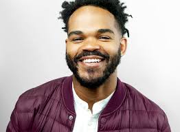 Daryl Holman's Instagram, Twitter & Facebook