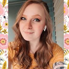 Kirsten Rowland's Instagram, Twitter & Facebook