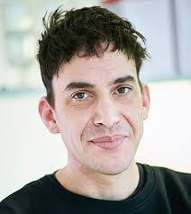 Dennis Lappe's Instagram, Twitter & Facebook