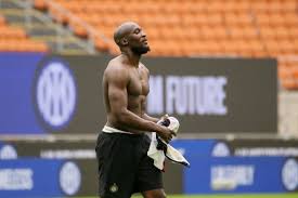 Romelu menama lukaku bolingoli is a belgian professional footballer who plays as a striker for serie a club inter milan and the belgium nati. R Lukaku Bolingoli9 On Twitter Another Win Let S Go Inter