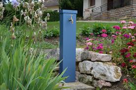 Fontaine De Jardin Borne D Arrosage En Zinc Colore Backyard Patio Outdoor Decor Backyard