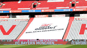 Mit 99 geschossenen toren wirbelte der angriff des rekordmeister so manche defensive durcheinander. Galerie Fc Bayern Borussia Monchengladbach